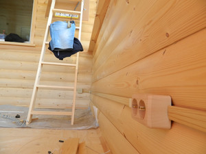 Установка розетки по дереву Установка розетки по дереву