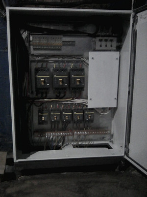 Монтаж электрощита распределительного Монтаж электрощита распределительного